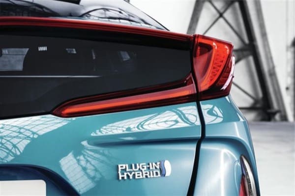 auto elettrica - La Plug-in Hybrid che consuma come casa mia 1