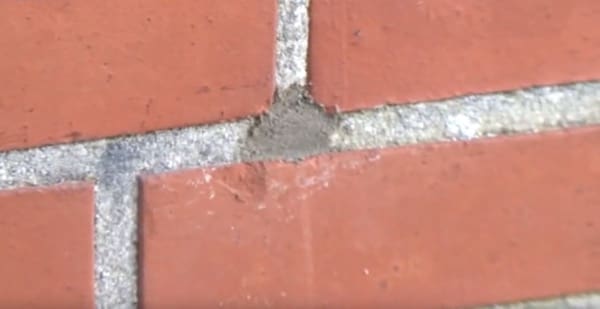 isolamento in intercapedine - Muro isolato con insufflaggio in intercapedine 7
