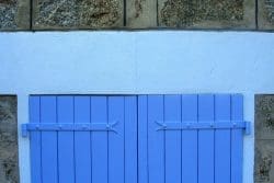 L’ isolation en granit devient une maison de vacances en Corse