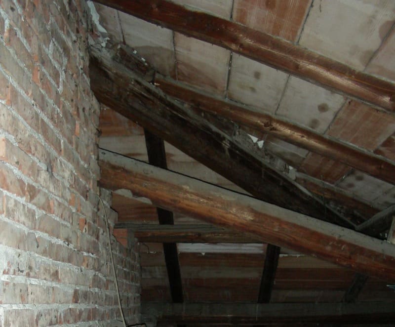 isolamento sottotetto - Isolamento del solaio del sottotetto senza ponti termici 1