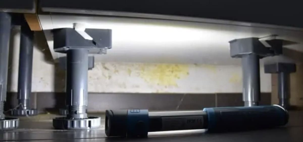 isolamento interno - Muffa dietro l' armadio spiegata bene 12
