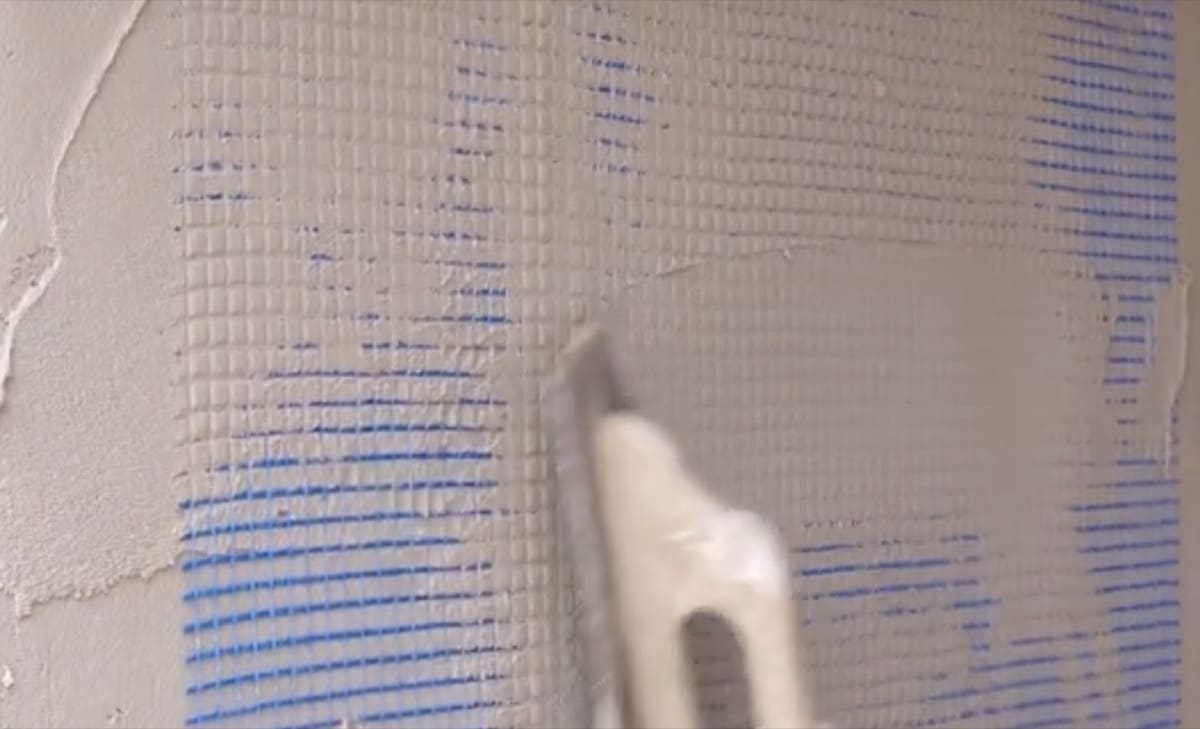isolamento interno - Rete in fibra di vetro antialcalina da 1-2€ o rete in juta da 4€ 6