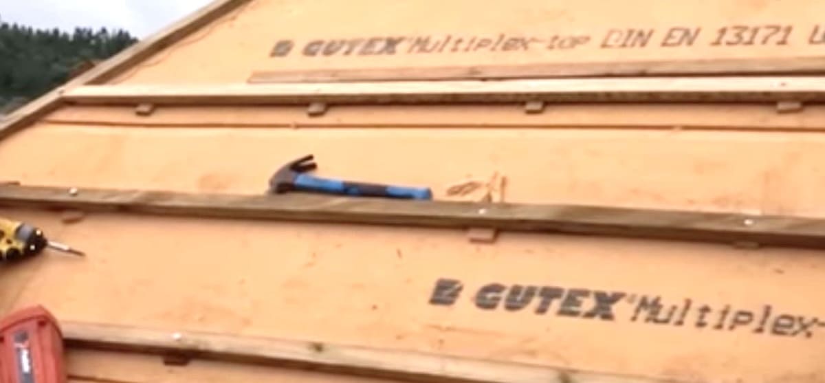 isolamento tetto in legno - Impermeabilizzazione del tetto con isolamento in fibra di legno 6