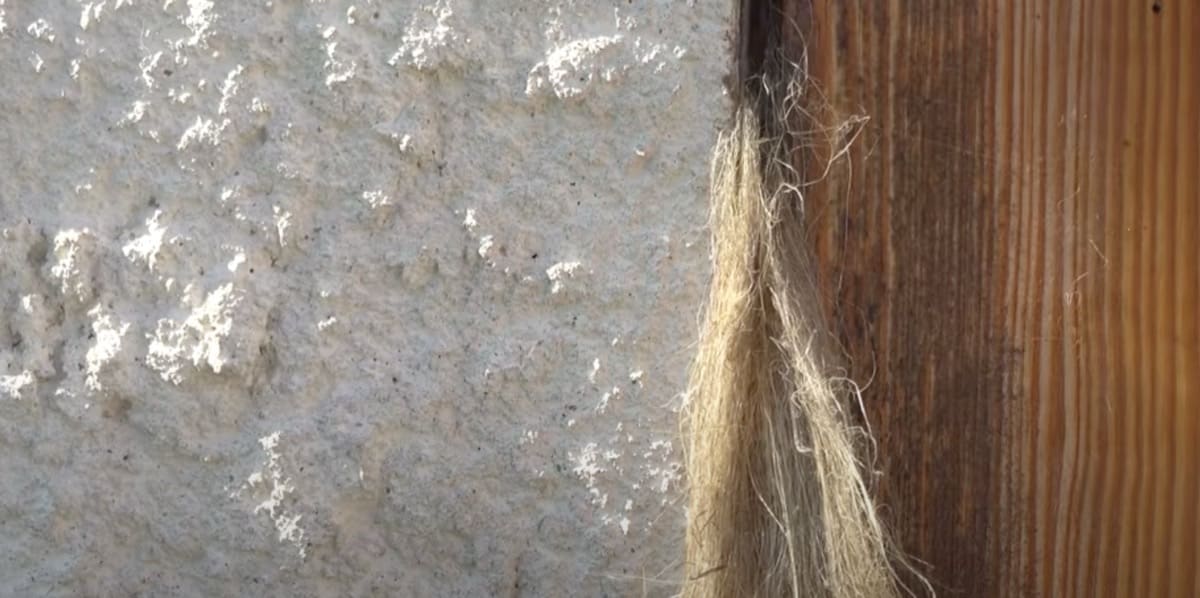 posa serramento - Impossibile sigillare una finestra con materiali naturali 4