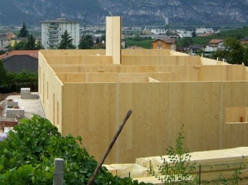 Cantierizzazione e montaggio struttura in x-lam -05