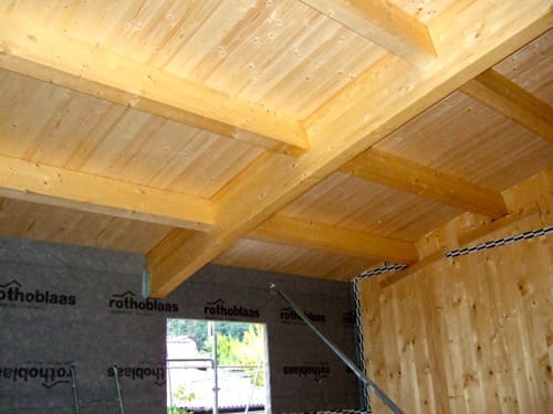 isolamento tetto in legno - Foto posa copertura metallica – Zona Climatica E – GG 2784 – Lavis (TN) 3 importanza tenuta all aria-10