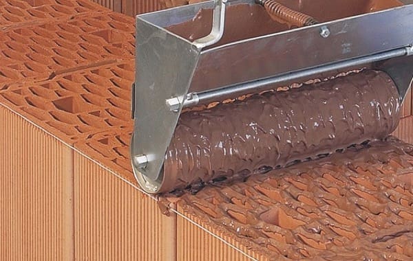 costruire in laterizio - Costruire con un buon blocco porizzato senza cappotto con i nuovi limiti di trasmittanza termica del DM 26.6.2015 8 costruire-blocco-porizzato-cappotto-limiti-trasmittanza-dm-26-6-2015-03