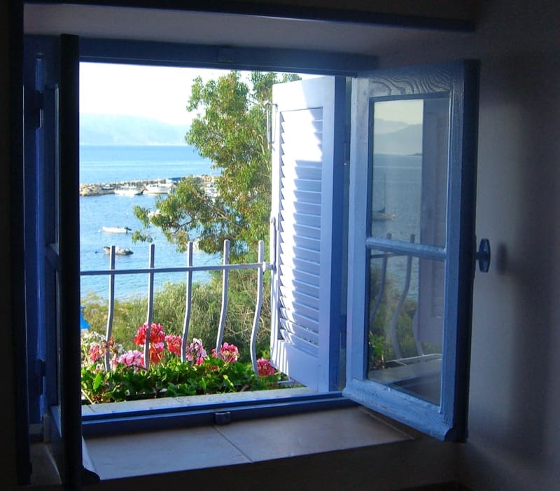 ARCHITETTURA - L' isolation en granit devient une maison de vacances en Corse 68