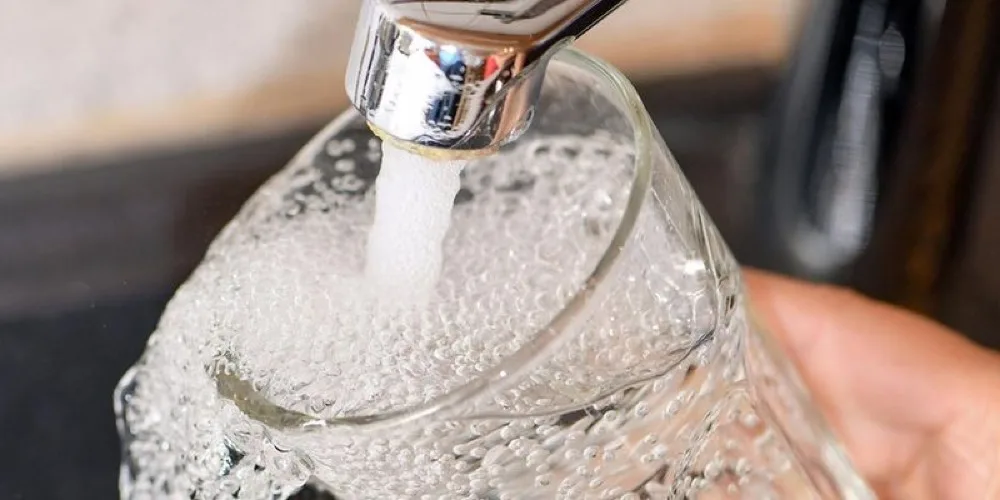 acqua calda sanitaria & solare termico - Acqua in bottiglia e non dal rubinetto 3