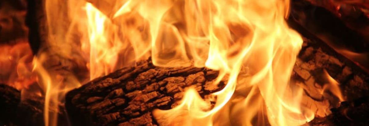 riscaldamento a legna - Stufe e caminetti a legna o pellet, consigli in vista degli obblighi del 2024 1