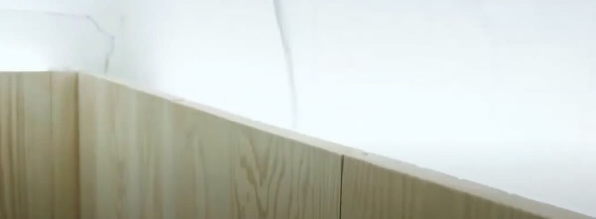 costruire in terra cruda - Casa in argilla e pavimento isolato senza barriera al vapore 10