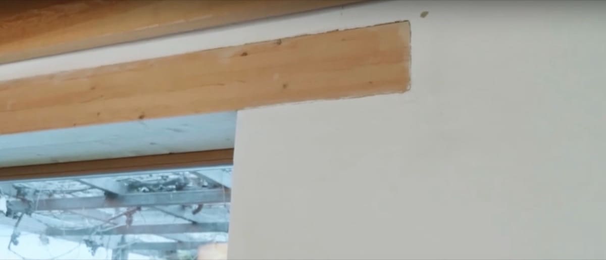 costruire in terra cruda - Casa in argilla e pavimento isolato senza barriera al vapore 17