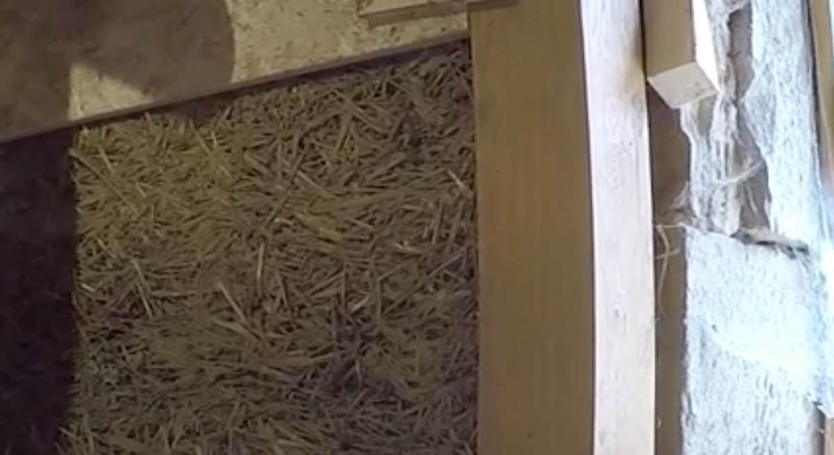 isolamento interno - Isolamento interno in paglia e argilla 11 isolamento interno - Isolamento interno in paglia e argilla 11