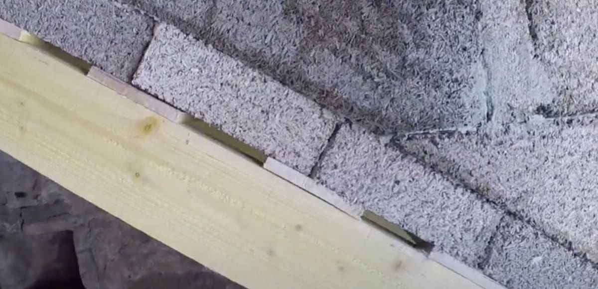 isolamento interno - Isolamento interno della scala della cantina 8 isolamento interno - Isolamento interno della scala della cantina 8