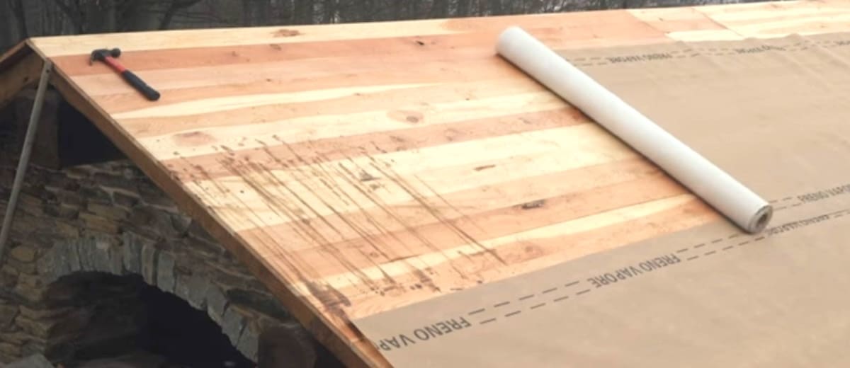 Freno al vapore sul tetto in legno, NON così